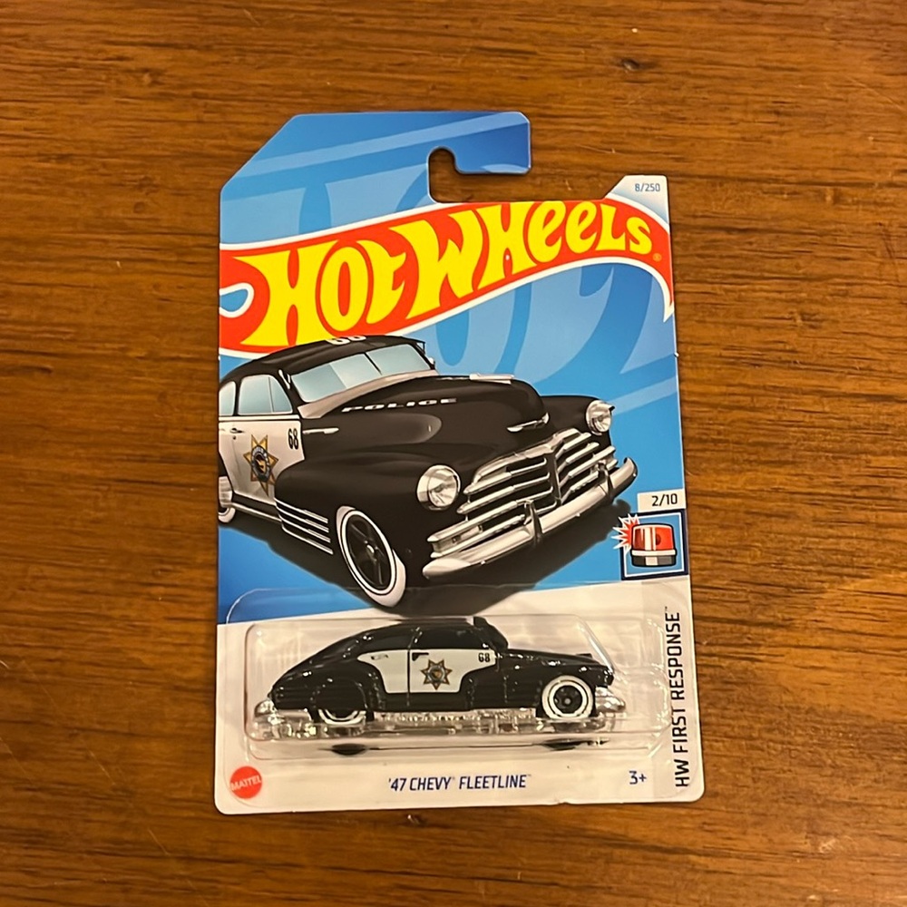 Hot Wheels 47 Chevy Fleetline Treasure Hunt Police Car toy new